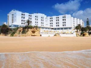 Holiday Inn Algarve, Portugal, Arma��o de P�ra